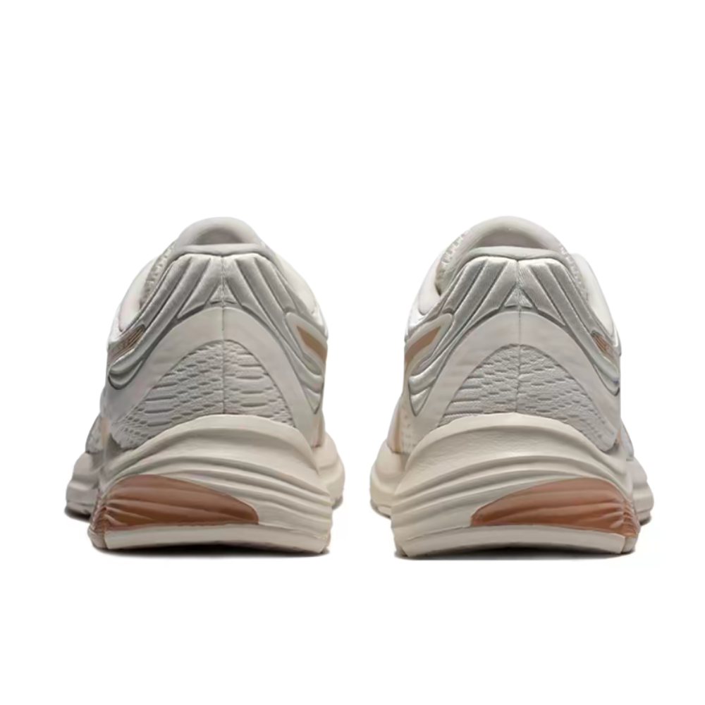 Женские низкие кроссовки для б – обзор и цена Running Gear Asics