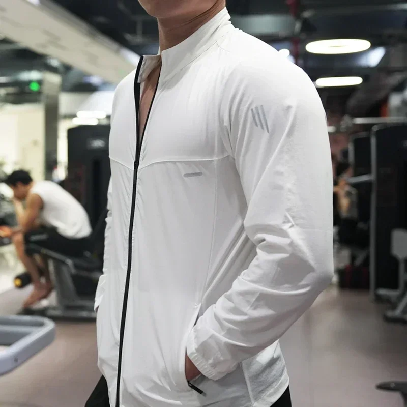 Тонкие рубашки из ледяного шел – обзор и цена Reflective Running Jacket