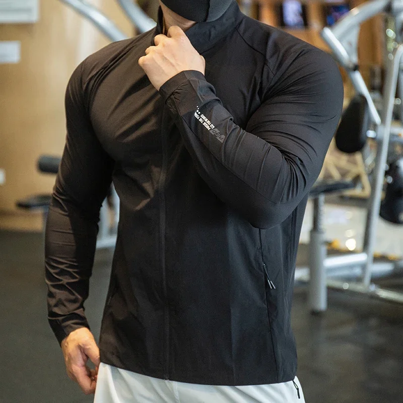 Мужские быстросохнущие куртки  – обзор и цена Reflective Running Jacket